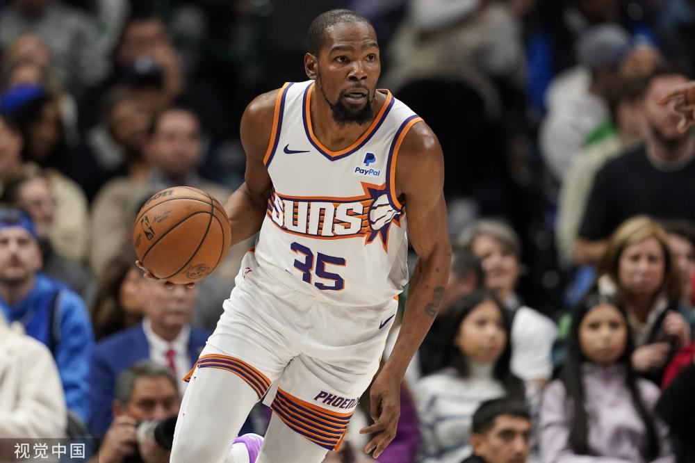 运动员从高 运动员从高