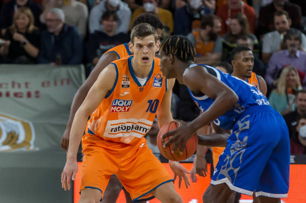 身价120万！中超外援铁闸表态：愿入籍代表国足，与蒋光太组屏障